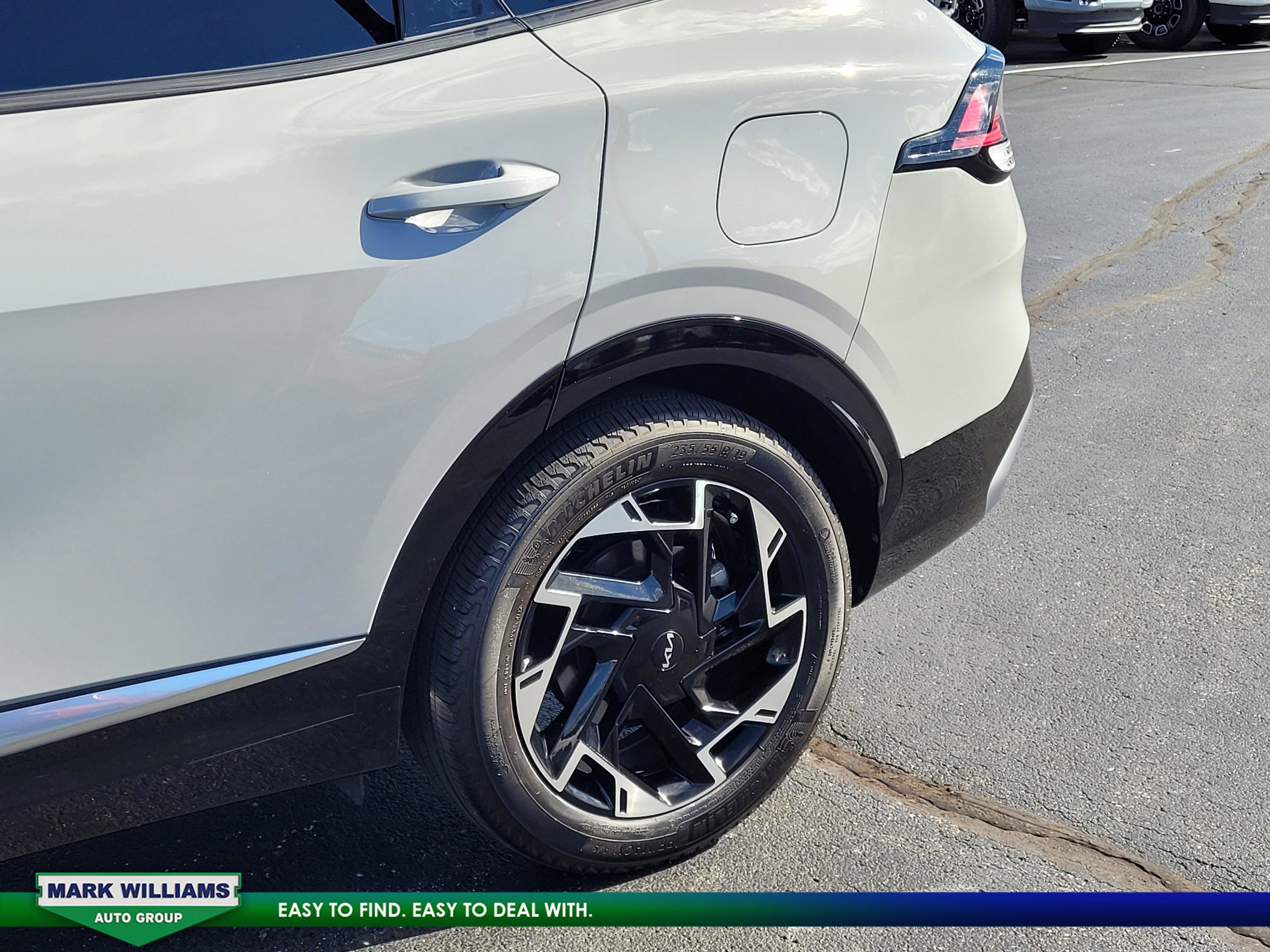 Used 2023 Kia Sportage SX image 10