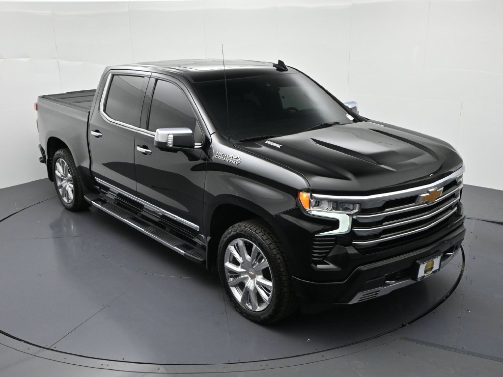 Used 2023 Chevrolet Silverado 1500 High Country w/ High Country Premium Package AWD/4WD image 16