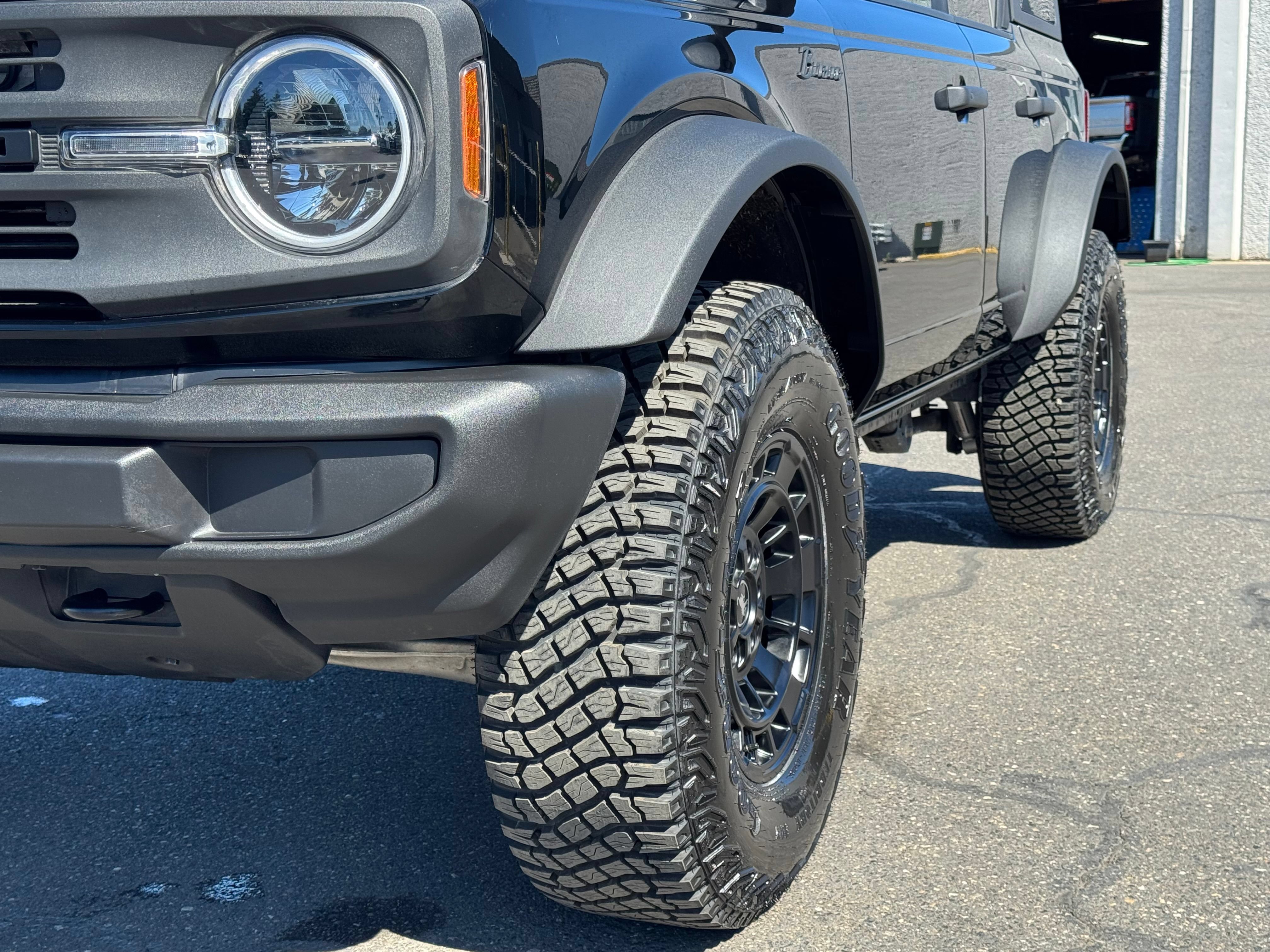 Certified 2025 Ford Bronco Big Bend AWD/4WD image 9