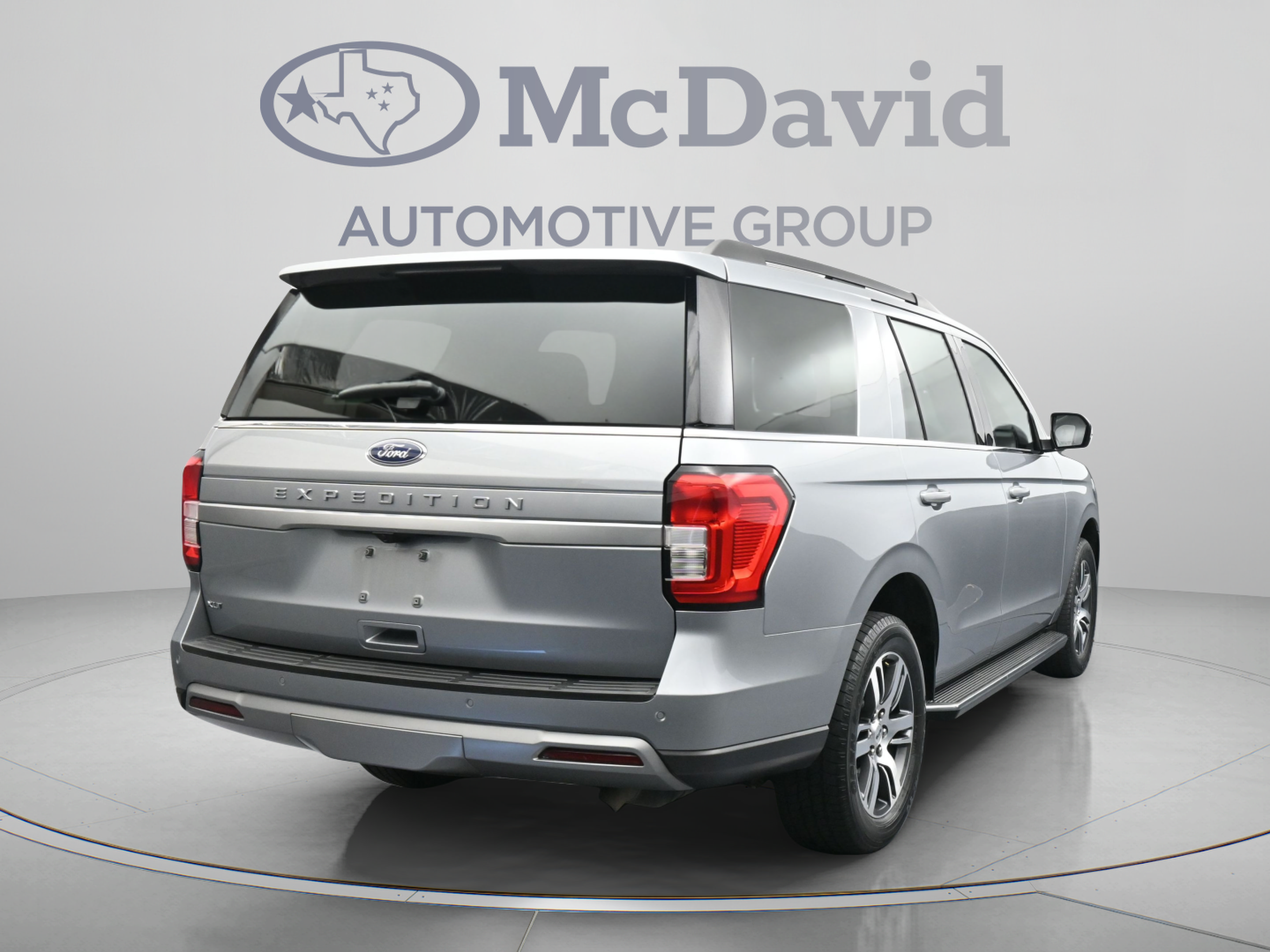 Certified 2023 Ford Expedition XLT RWD image 8