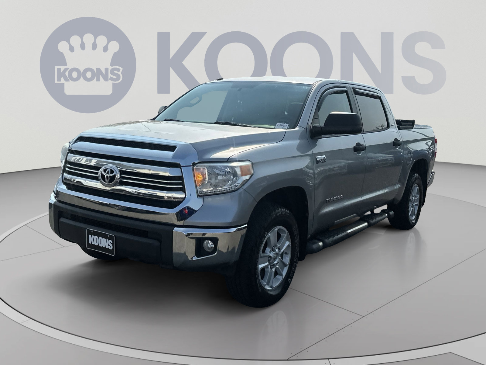 Used 2017 Toyota Tundra SR5 w/ SR5 Upgrade Package AWD/4WD image 5