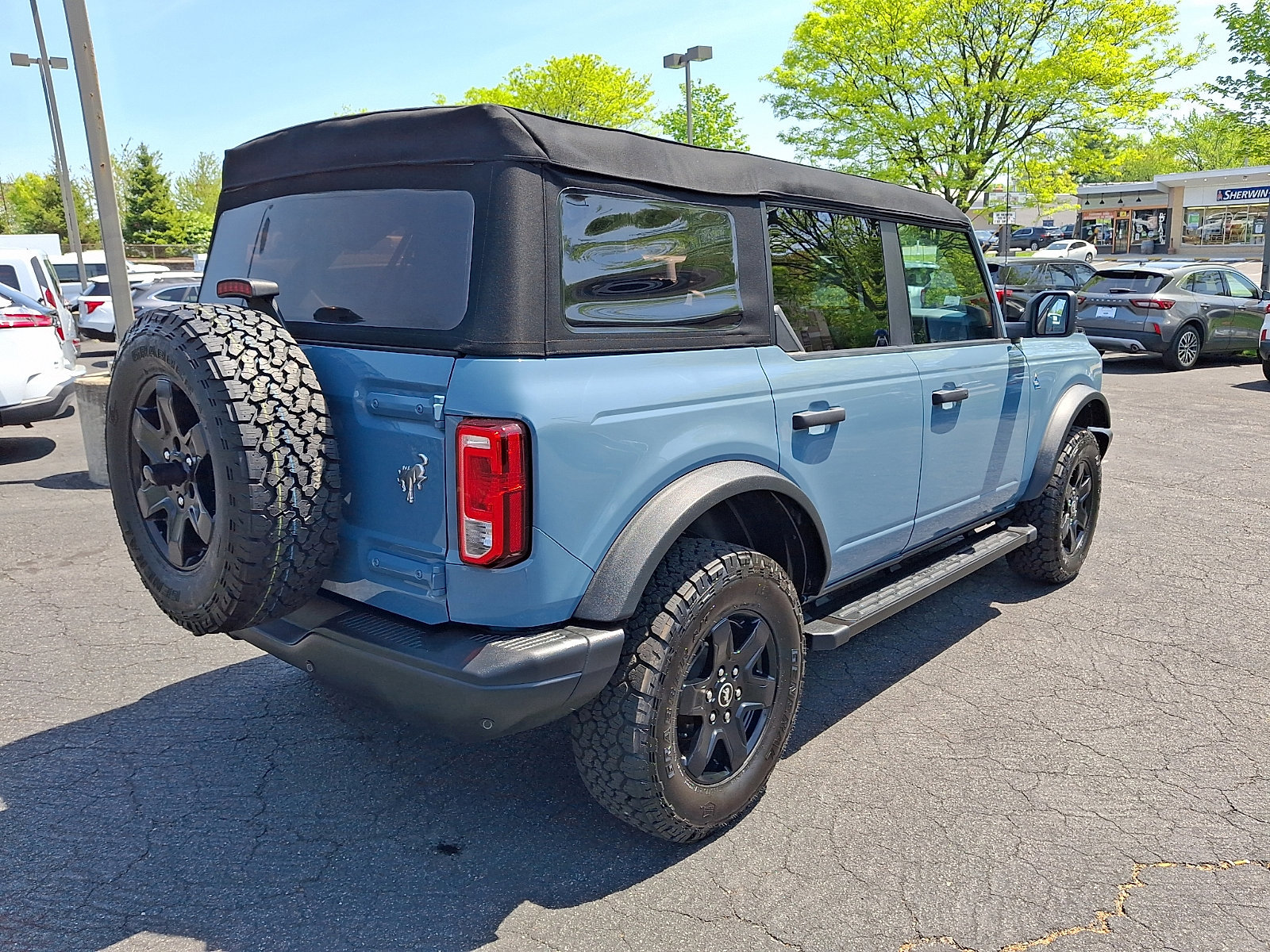 Certified 2022 Ford Bronco Black Diamond image 4