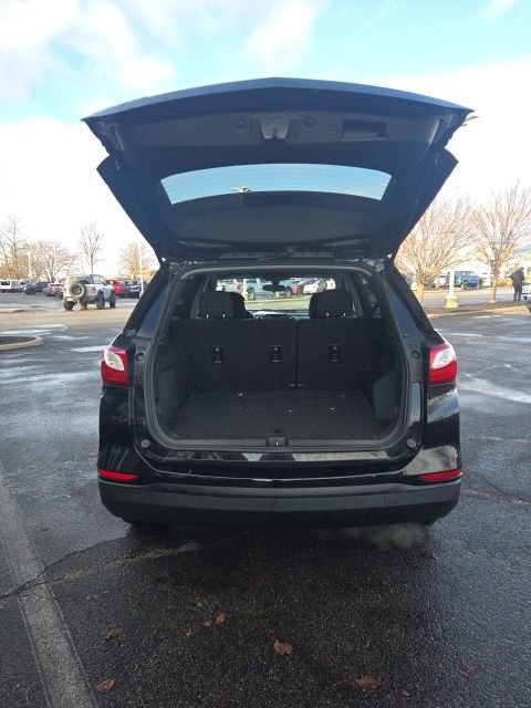 Used 2019 Chevrolet Equinox LS w/ LS Convenience Package image 8