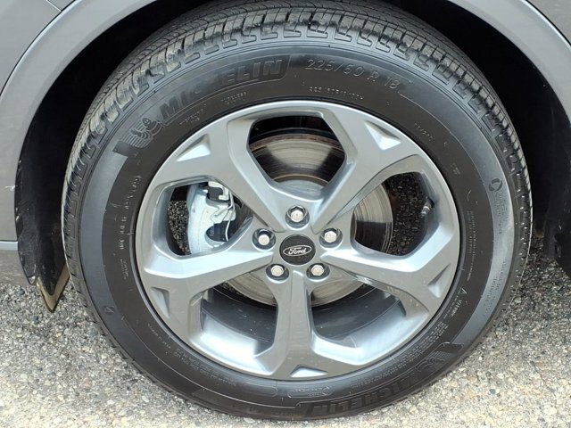 Certified 2024 Ford Escape ST-Line w/ Tech Pack #1 AWD/4WD image 24
