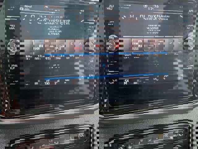 Used 2022 Volkswagen Atlas Cross Sport SE image 22