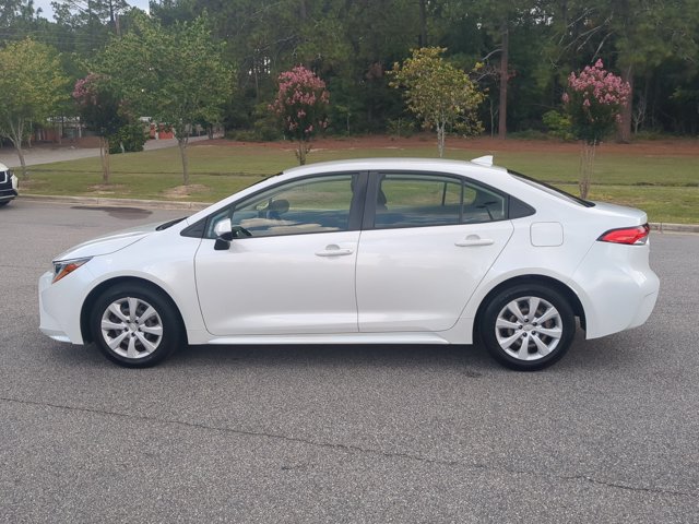 Used 2022 Toyota Corolla LE FWD image 7