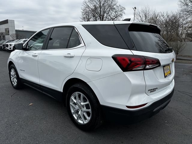Used 2023 Chevrolet Equinox LT image 3