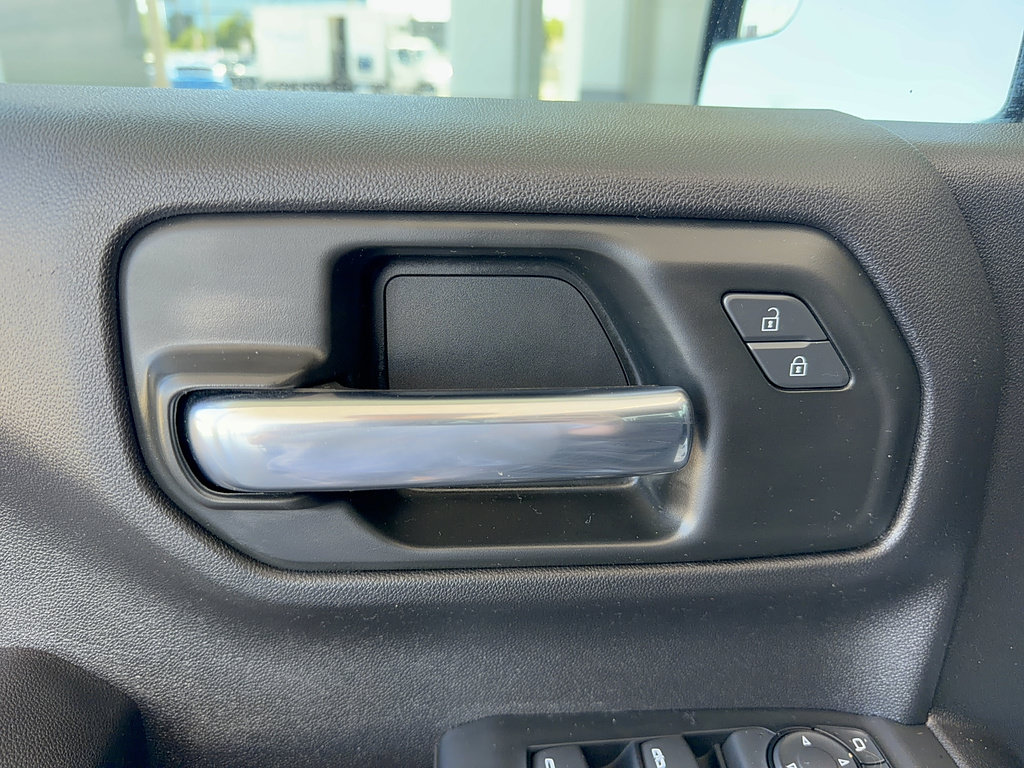 Used 2024 Chevrolet Silverado 1500 Custom AWD/4WD image 9