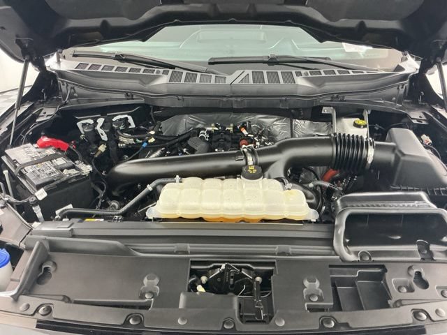 Certified 2025 Ford F150 Lariat w/ Equipment Group 502A High AWD/4WD image 31