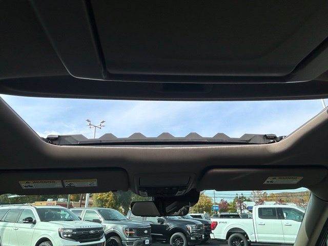 Used 2022 Honda Pilot Elite image 4