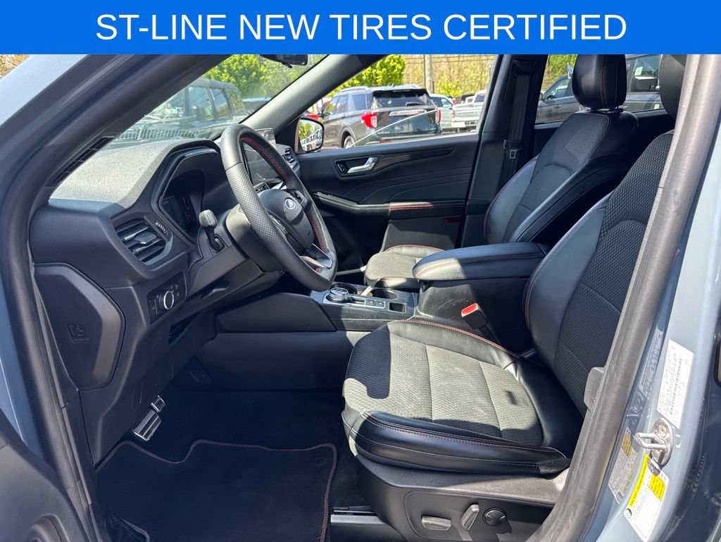 Certified 2023 Ford Escape ST-Line w/ Tech Pack #1 AWD/4WD image 14
