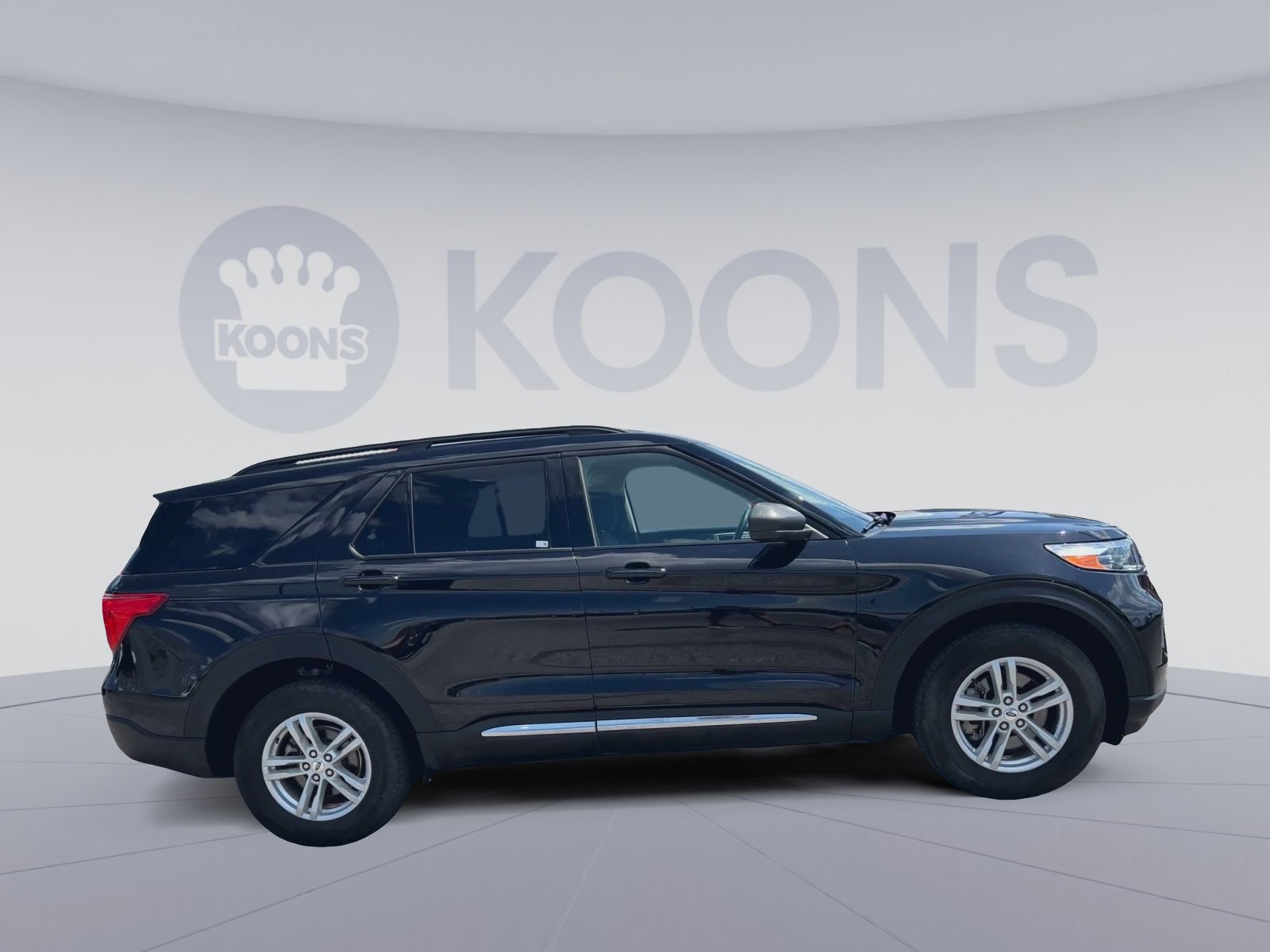 Certified 2023 Ford Explorer XLT AWD/4WD image 12