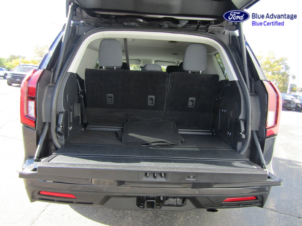 Certified 2025 Ford Expedition Active AWD/4WD image 14