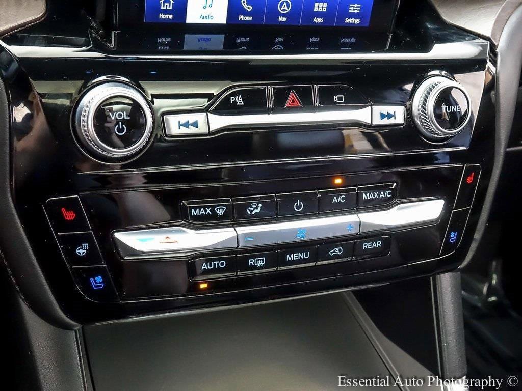 Certified 2022 Ford Explorer Platinum w/ Equipment Group 601A image 21