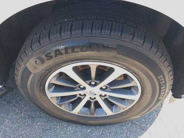 Certified 2019 Ford Expedition XLT w/ Equipment Group 201A AWD/4WD image 10