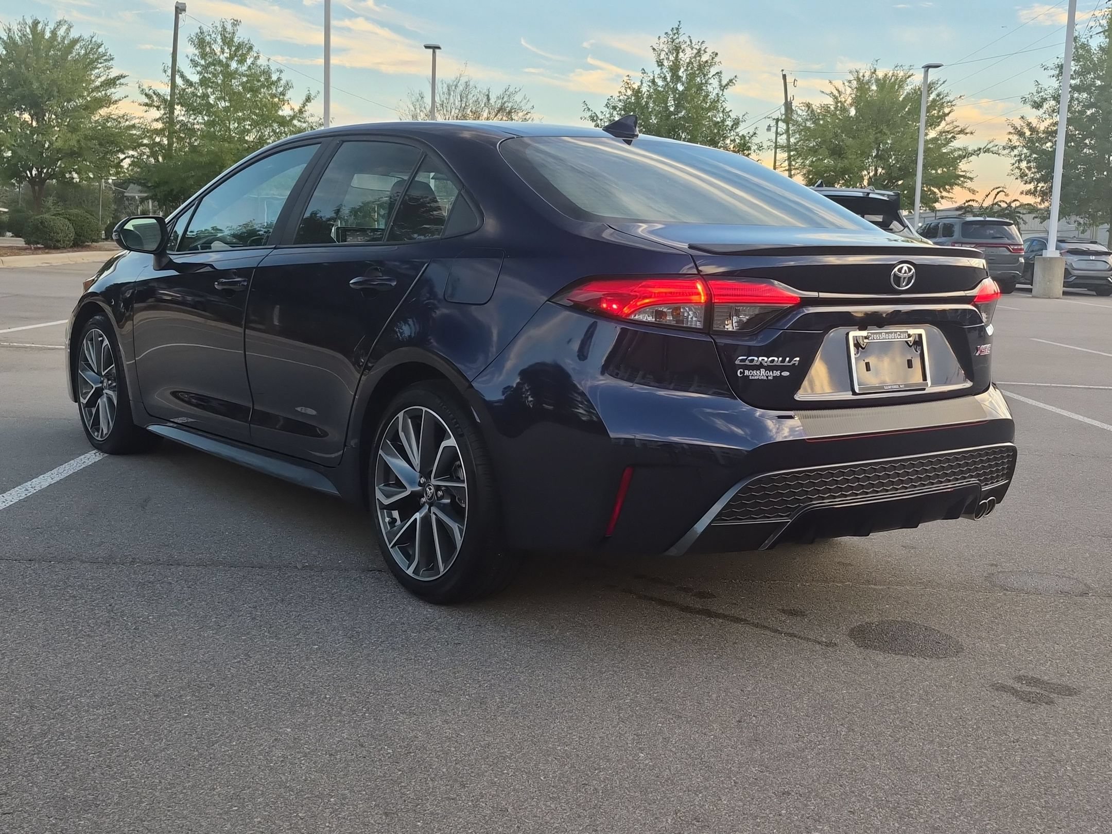 Used 2021 Toyota Corolla XSE FWD image 6
