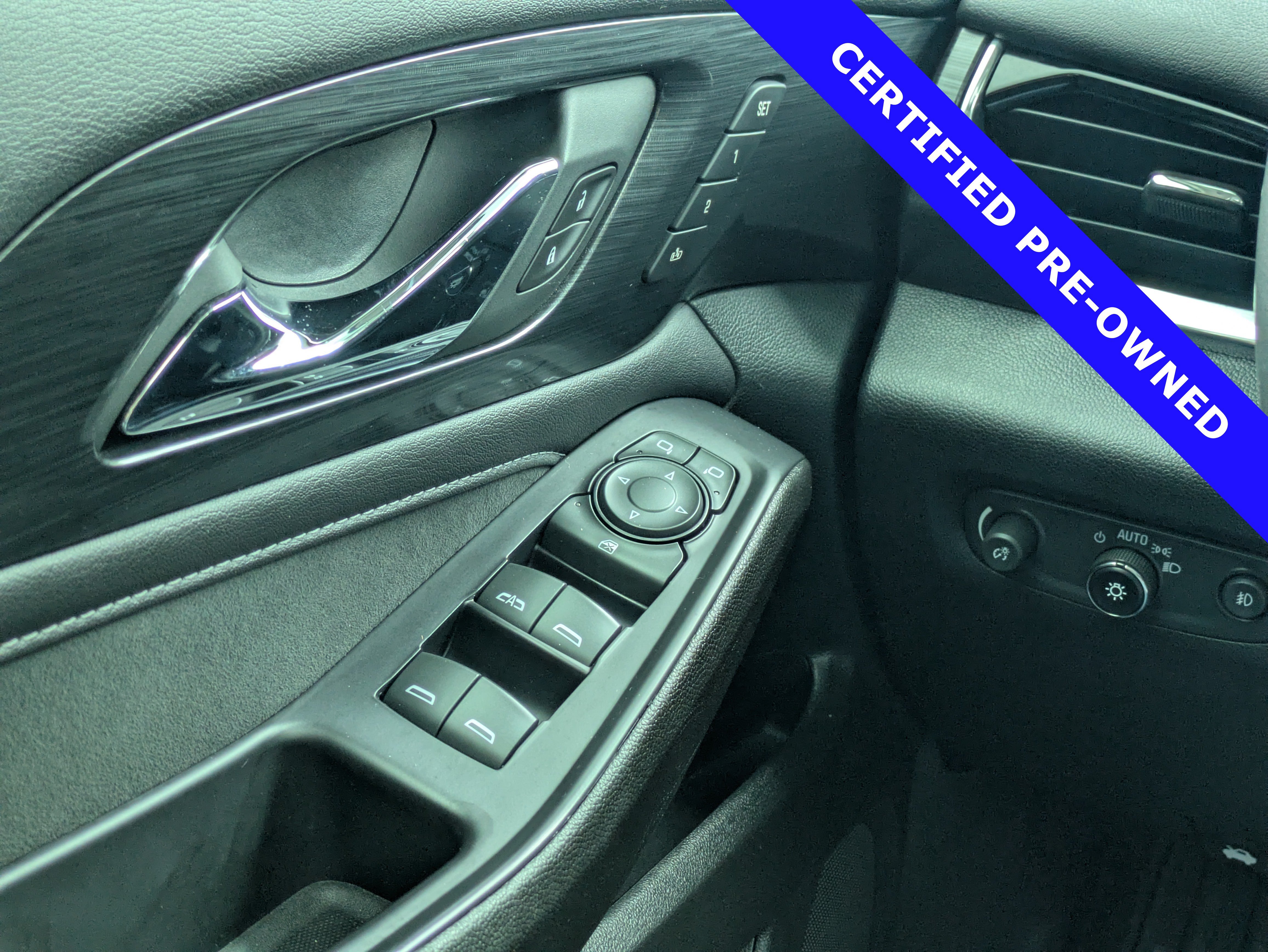 Used 2021 Chevrolet Traverse High Country FWD image 27