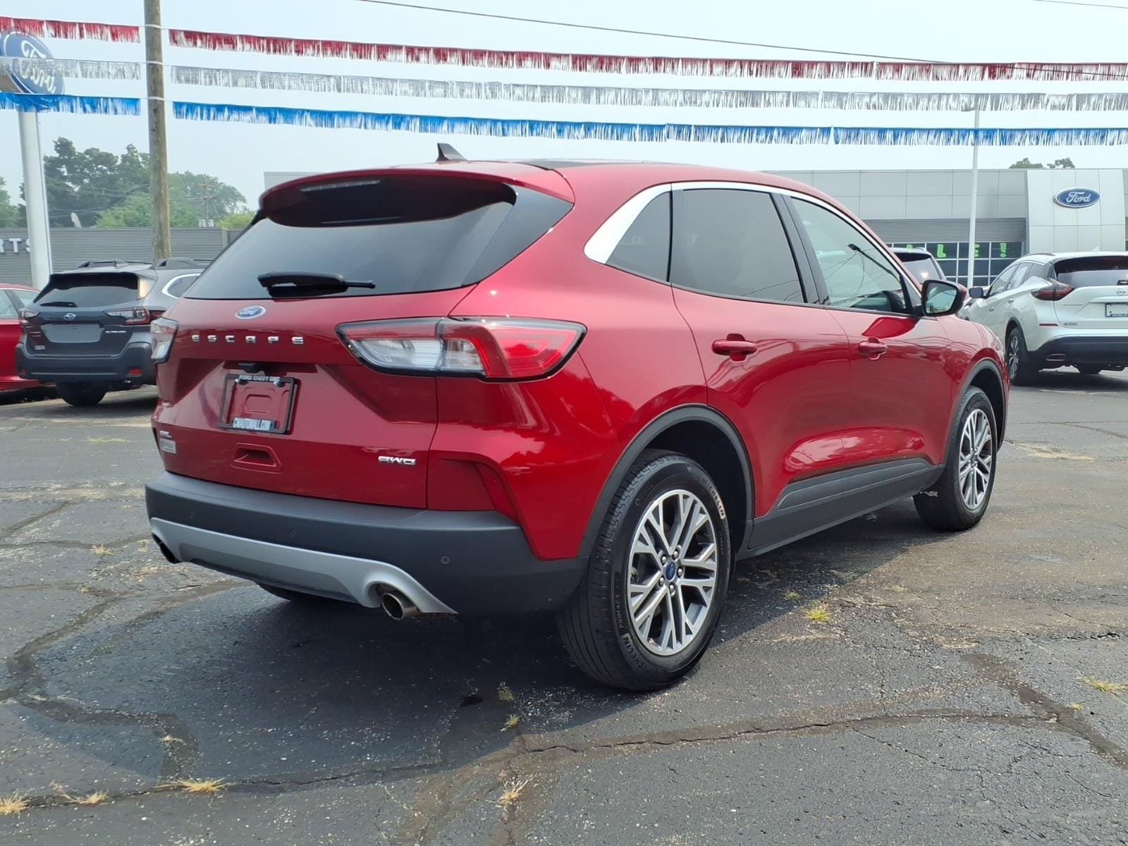 Certified 2022 Ford Escape SEL w/ Technology Package AWD/4WD image 16