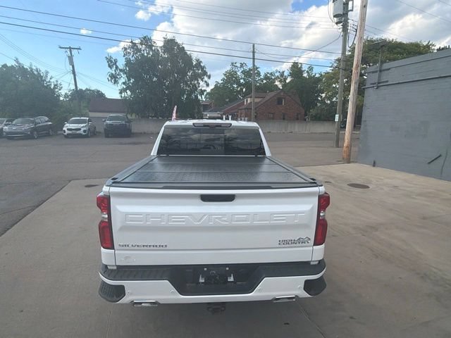 Used 2022 Chevrolet Silverado 1500 High Country w/ Technology Package AWD/4WD image 5
