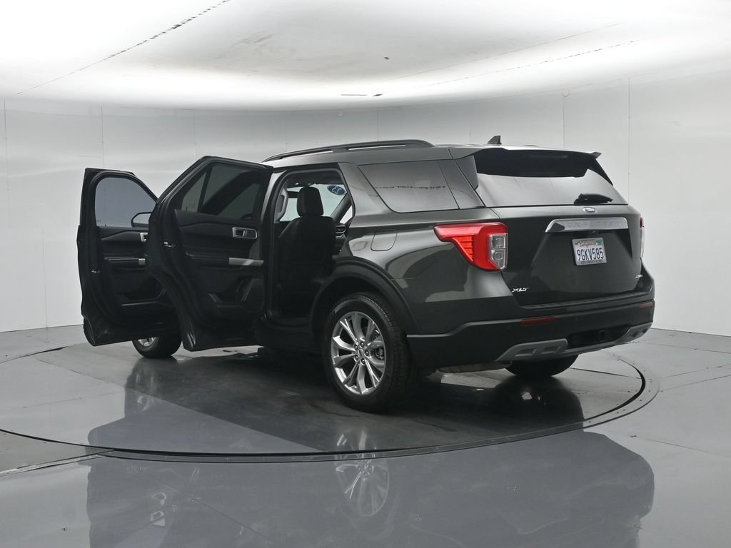 Certified 2023 Ford Explorer XLT w/ Equipment Group 202A AWD/4WD image 37