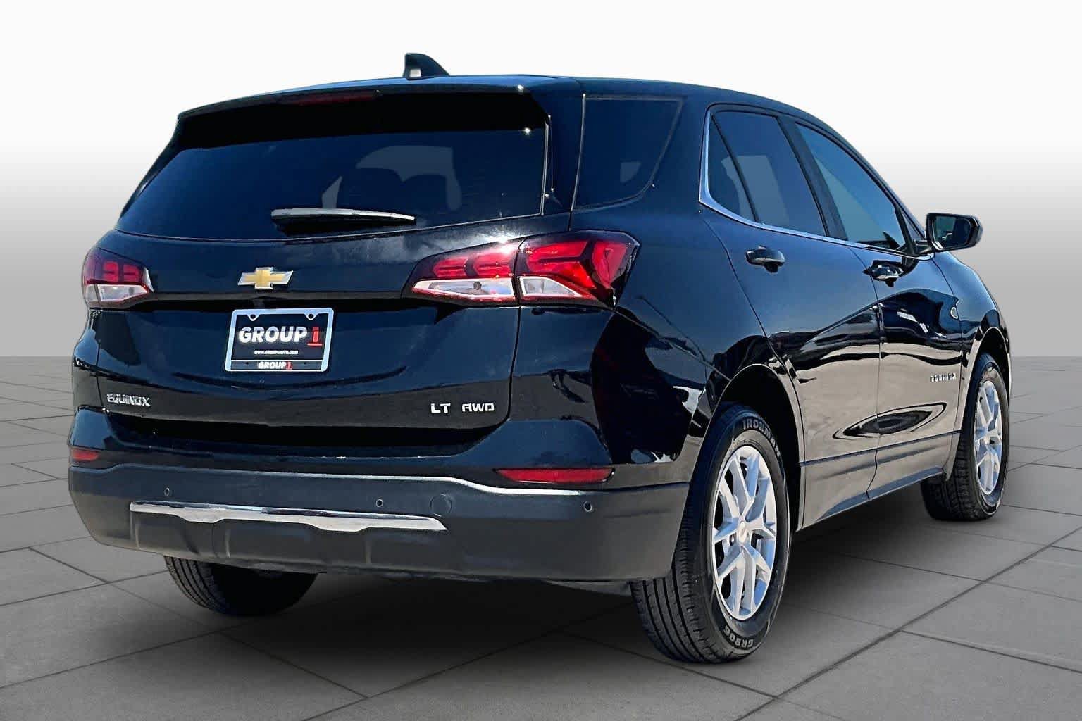 Used 2024 Chevrolet Equinox LT AWD/4WD image 12