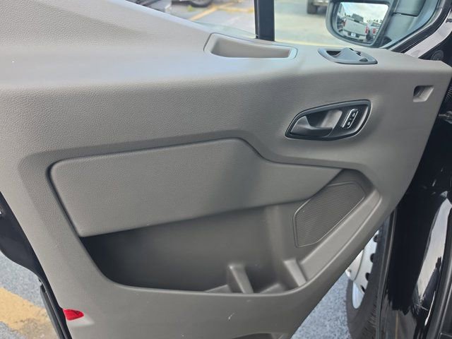 Certified 2025 Ford Transit 350 XLT image 14
