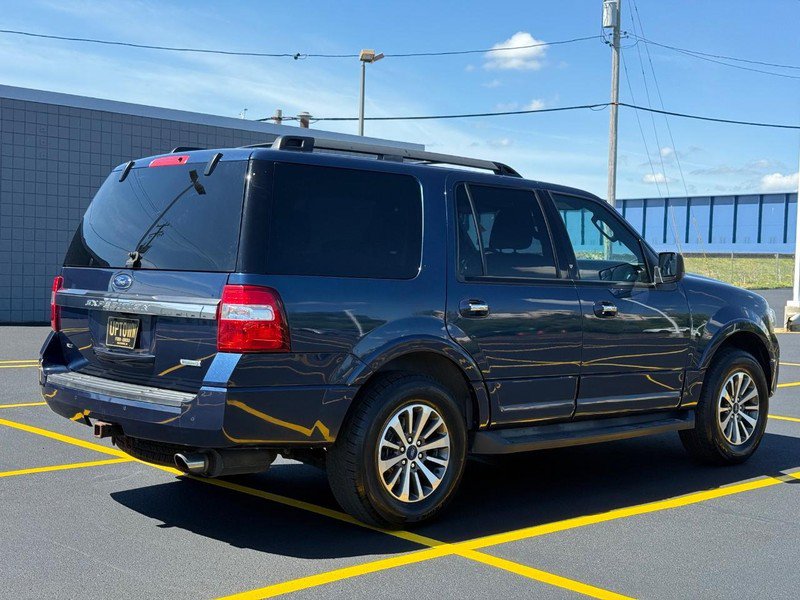 Certified 2017 Ford Expedition XLT AWD/4WD image 3