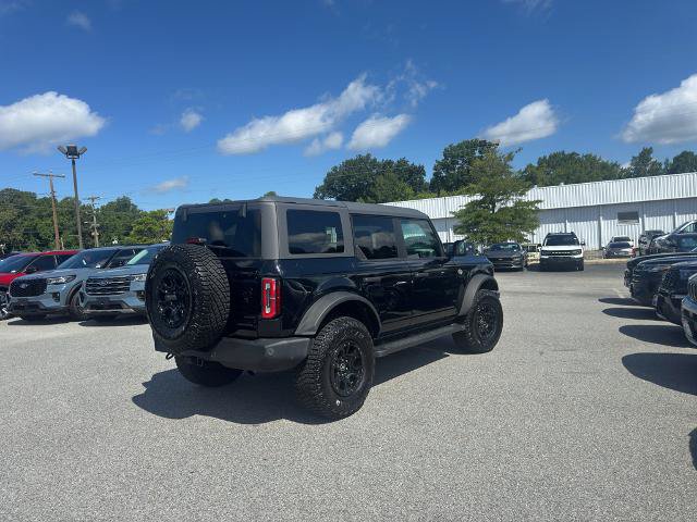 Certified 2022 Ford Bronco Wildtrak AWD/4WD image 3
