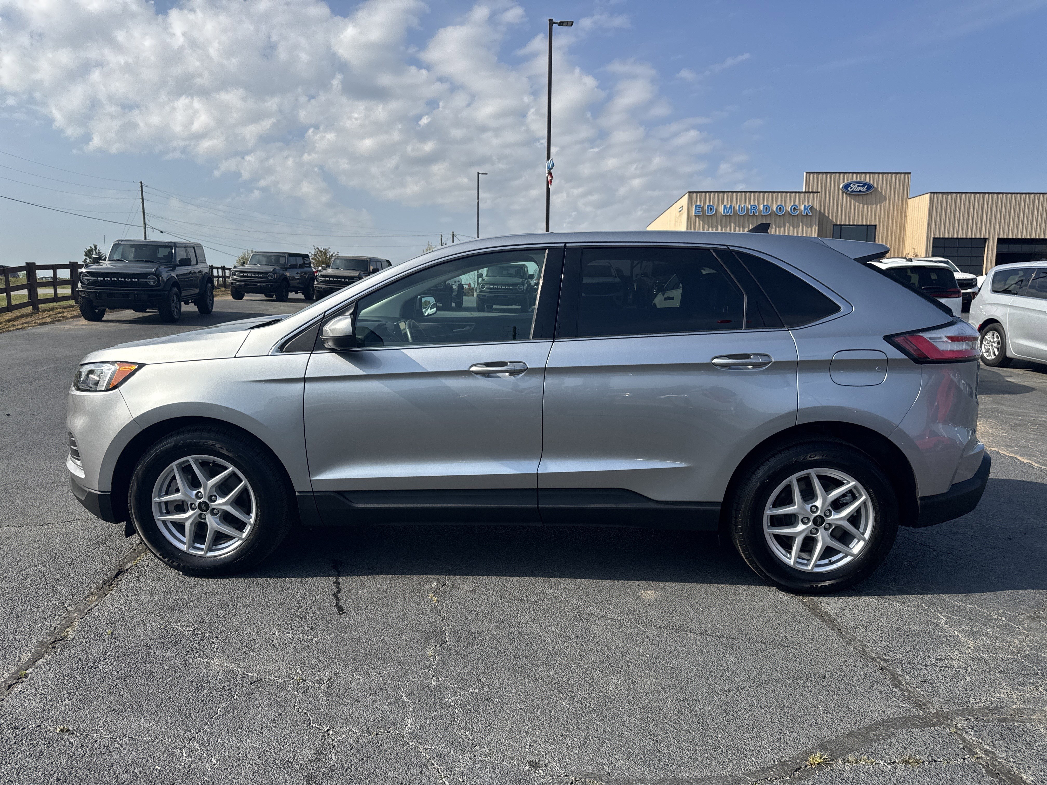 Certified 2024 Ford Edge SEL image 8