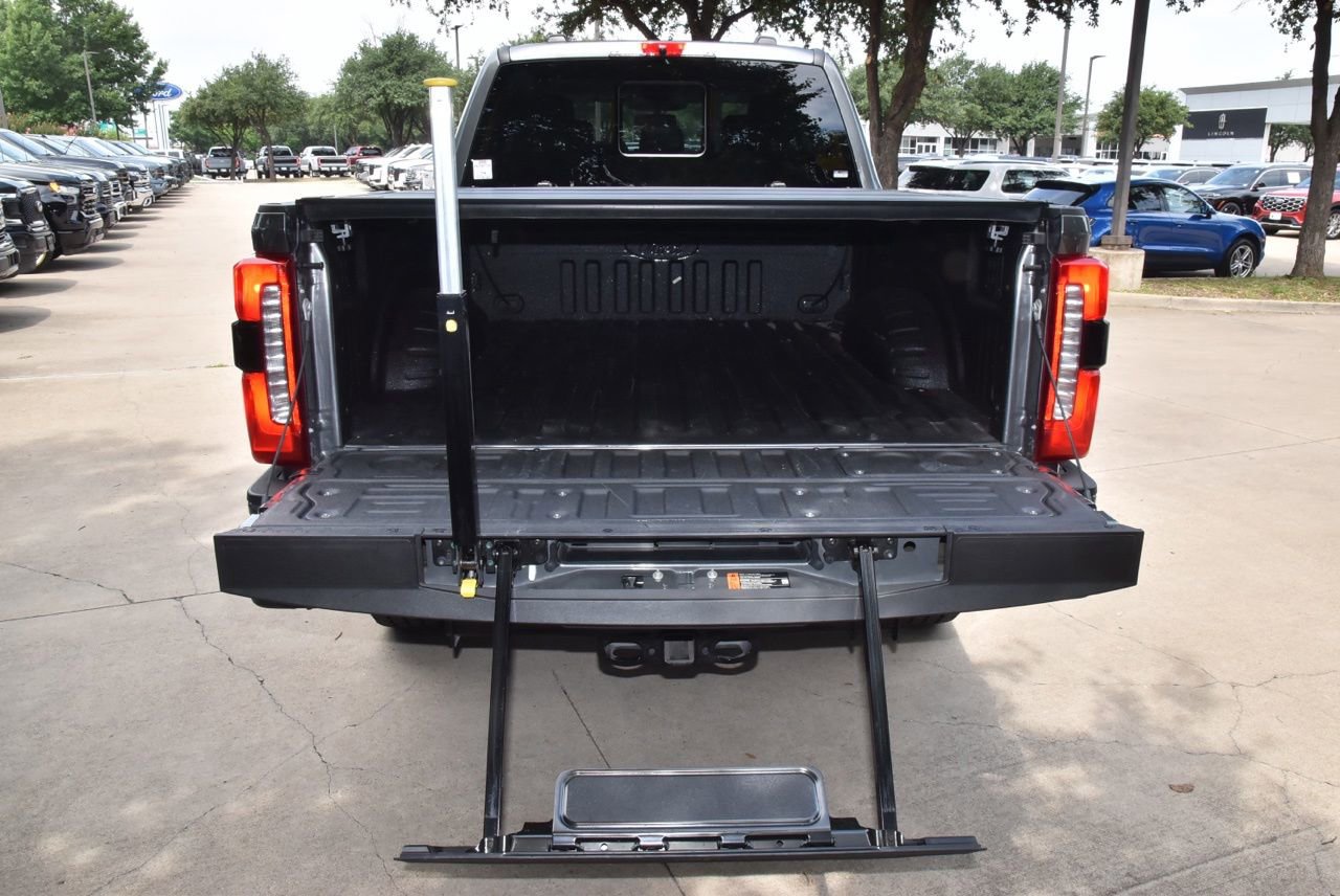 Certified 2025 Ford F250 Lariat w/ Black Appearance Package AWD/4WD image 37