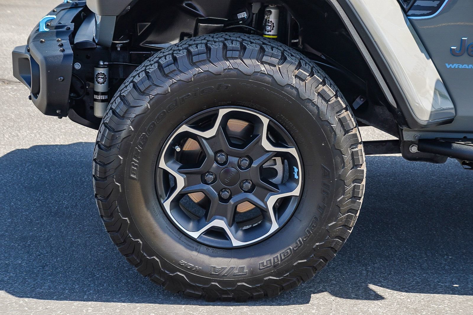 Used 2023 Jeep Wrangler Unlimited Rubicon 4xe w/ Cold Weather Group image 10