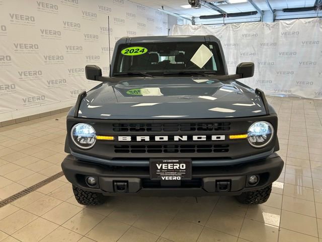 Certified 2024 Ford Bronco Black Diamond image 10