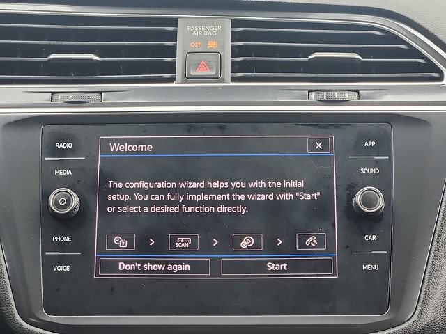Used 2024 Volkswagen Tiguan SE AWD/4WD image 16