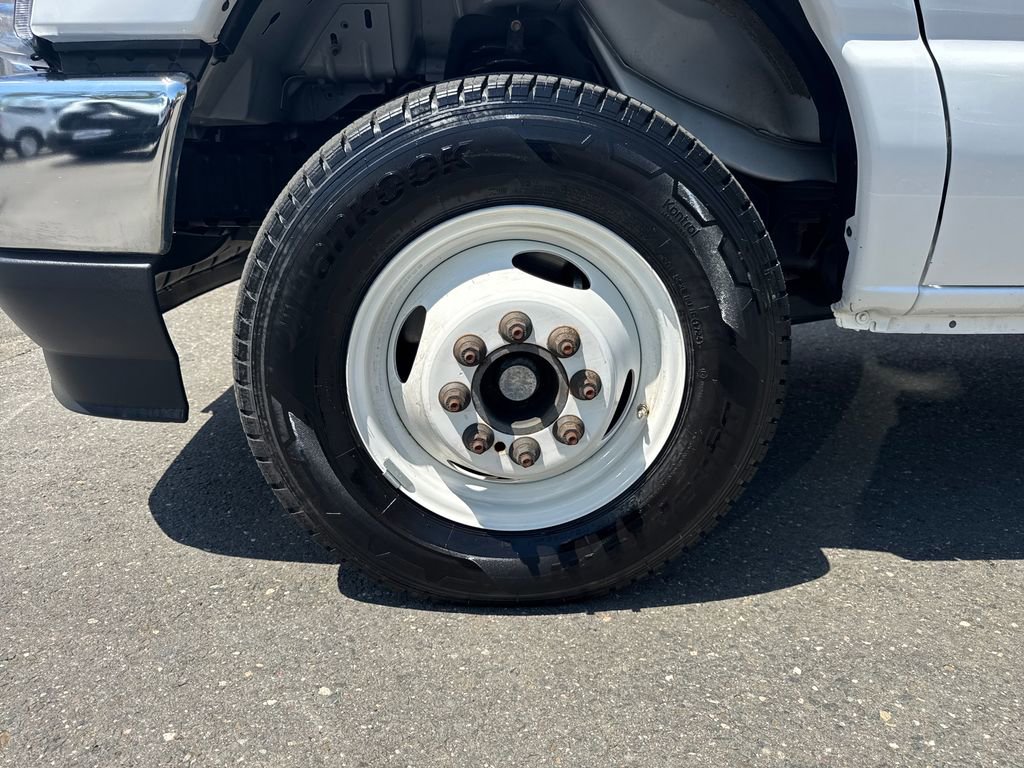 Certified 2025 Ford E-450 and Econoline 450 Super Duty w/ Power Equipment Group RWD image 28