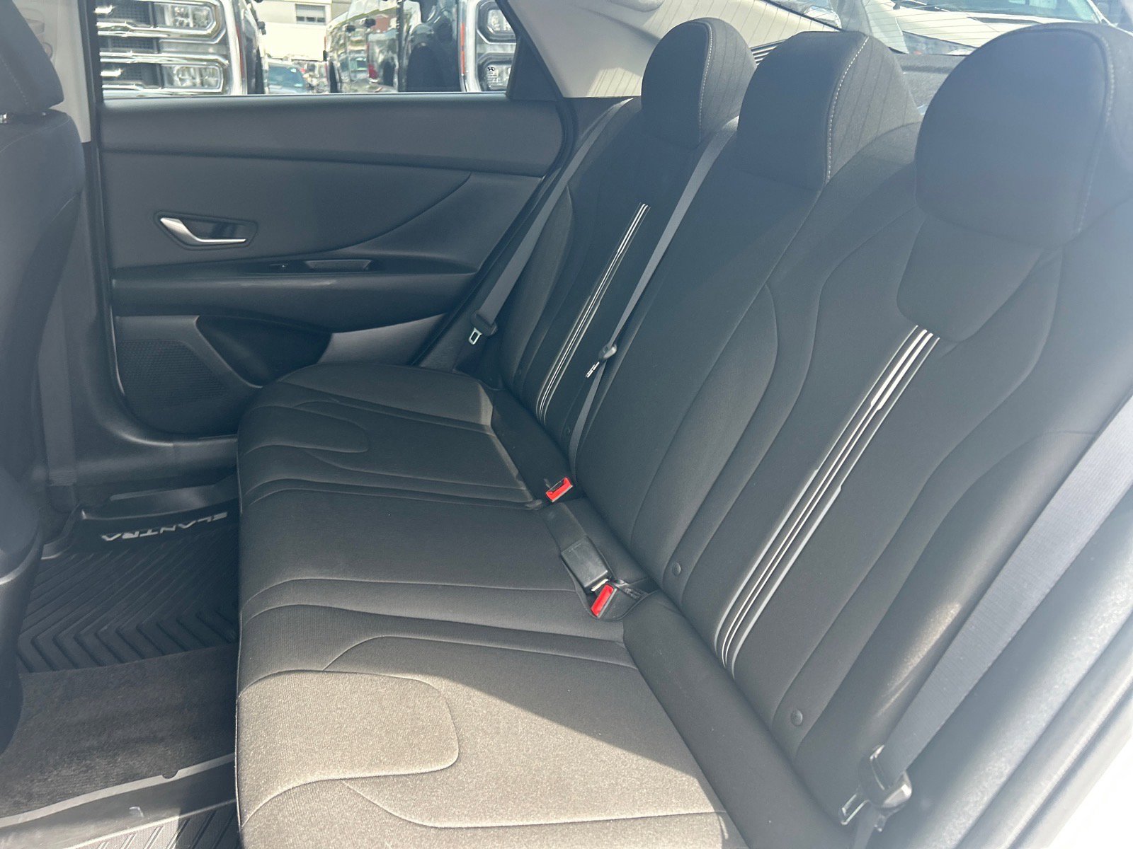 Used 2023 Hyundai Elantra SEL w/ Convenience Package FWD image 11