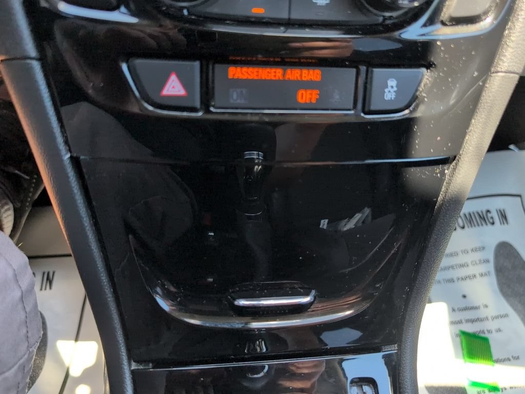 Used 2020 Buick Encore Sport Touring w/ Safety Package FWD image 18