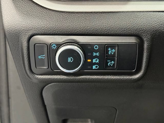 Certified 2023 Ford Explorer XLT w/ Equipment Group 202A RWD image 15