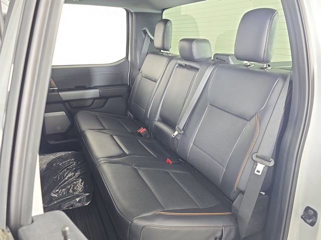 Certified 2025 Ford F350 Lariat w/ Black Appearance Package image 22