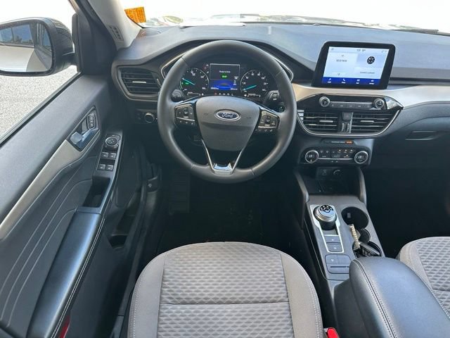 Certified 2021 Ford Escape SE w/ SE Sport Appearance Package FWD image 12
