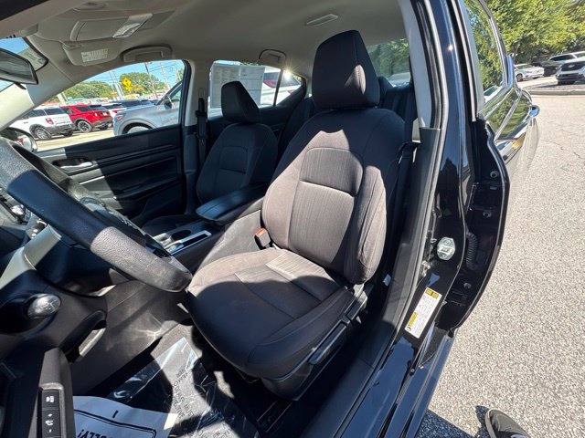 Used 2023 Nissan Altima 2.5 S FWD image 12