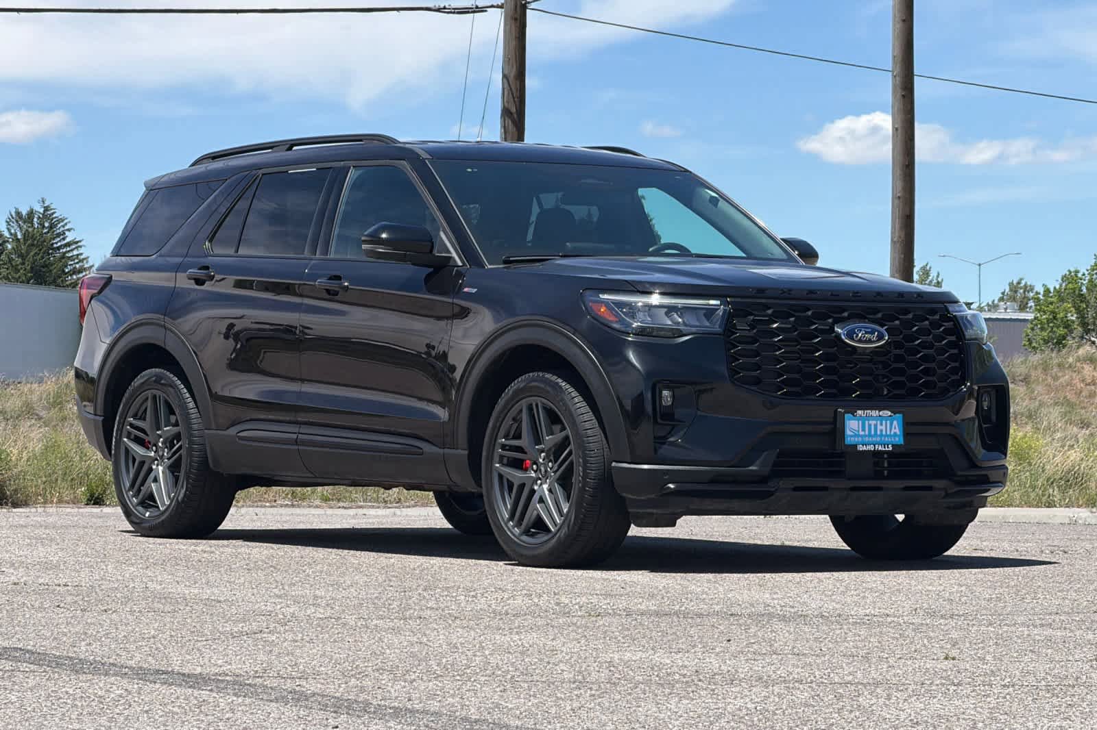 Certified 2025 Ford Explorer ST-Line w/ ST-Line Street Pack AWD/4WD image 9