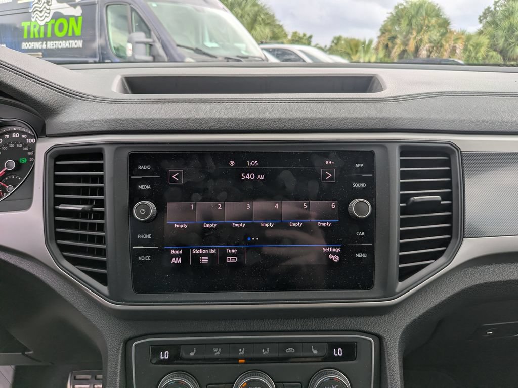 Used 2021 Volkswagen Atlas SE w/ Towing Package FWD image 20
