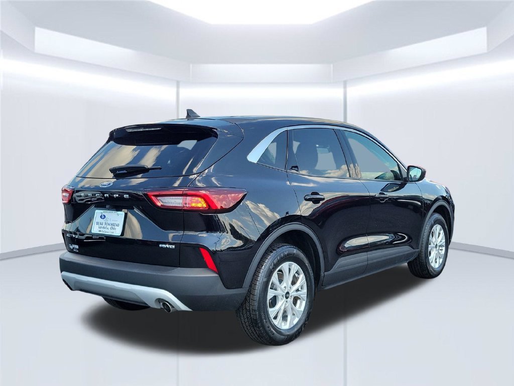 Certified 2023 Ford Escape Active AWD/4WD image 5
