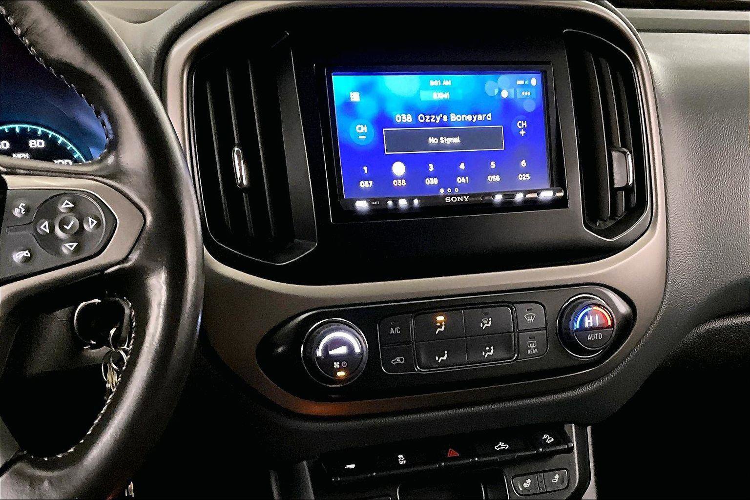 Used 2018 Chevrolet Colorado Z71 w/ Z71 Midnight Edition image 6