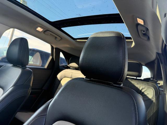 Certified 2022 Ford Escape Titanium w/ Titanium Elite Package image 30