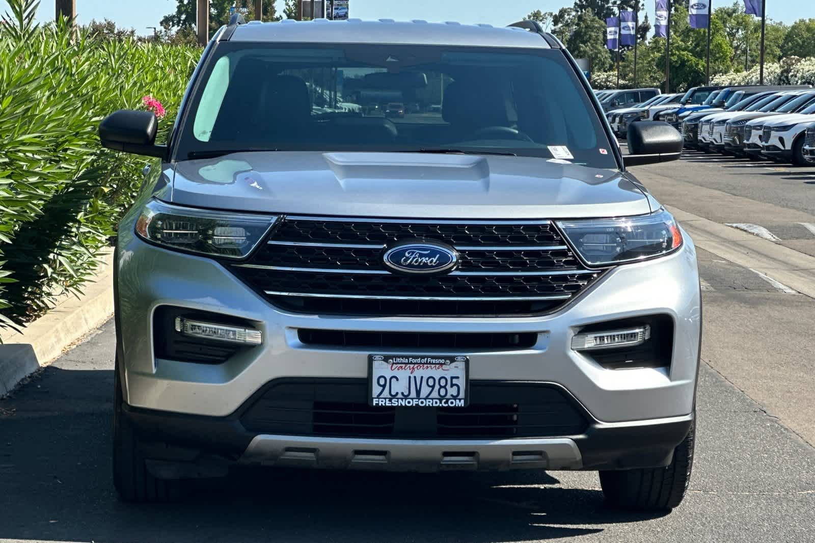 Certified 2022 Ford Explorer XLT w/ Equipment Group 202A RWD image 11
