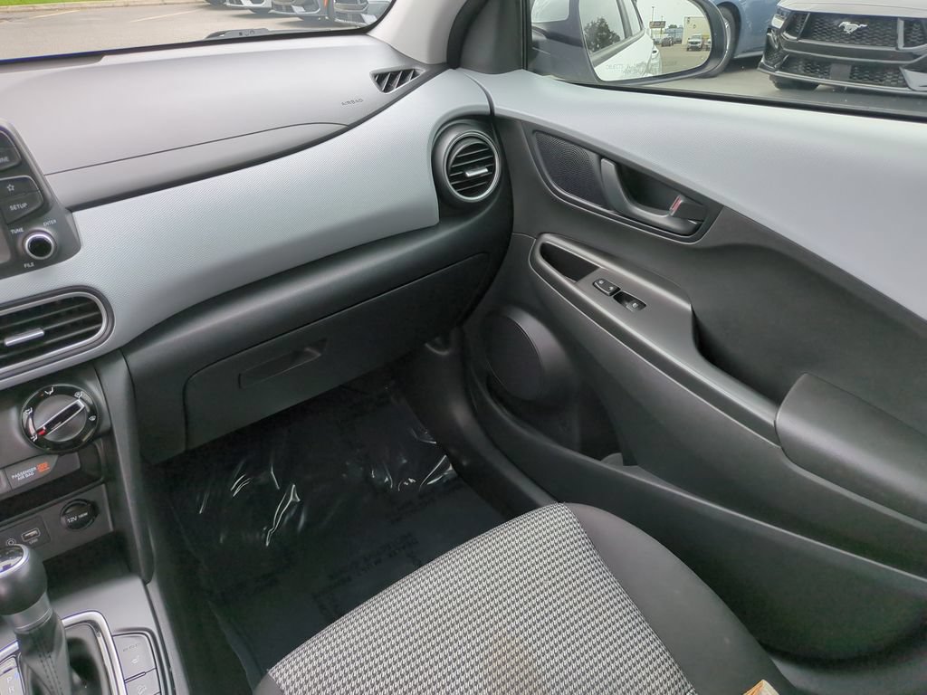 Used 2021 Hyundai Kona SEL FWD image 19