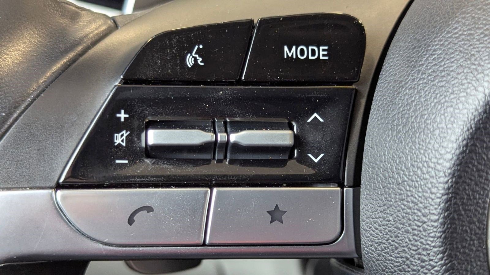 Used 2022 Hyundai Tucson Limited image 16