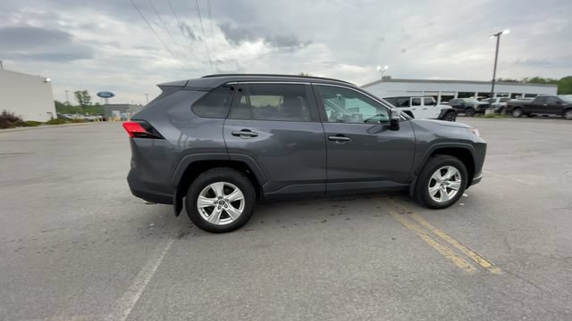 Used 2020 Toyota RAV4 XLE w/ Convenience Package AWD/4WD image 10