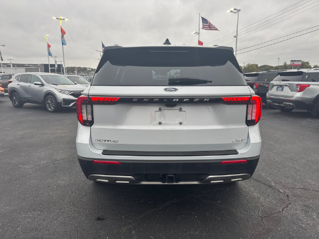 Certified 2026 Ford Explorer Active w/ Active Comfort Package AWD/4WD image 6